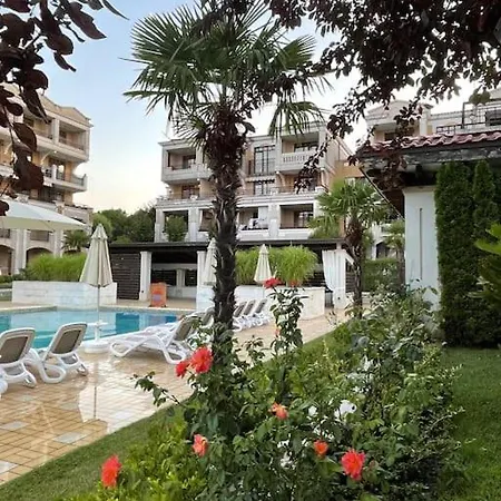 アパート Life 4d02 At Smokinya