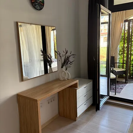 Апартаменты Apartment Green Life 4D02 At Smokinya Beach Созополь
